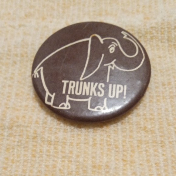 USA Other - Brown Elephant Pin - Trunks Up!